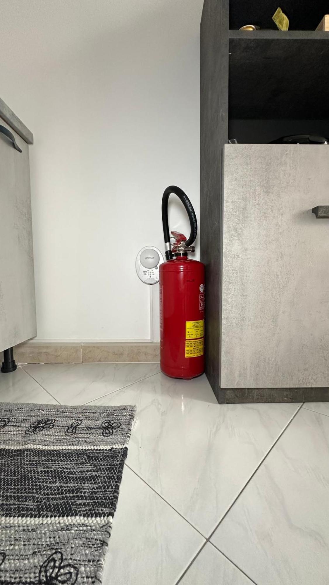 La Pigna Delle Aci Apartment Ачиреале Экстерьер фото